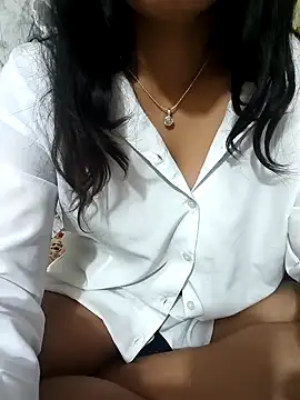 Cute-Sanvii Show in webcam