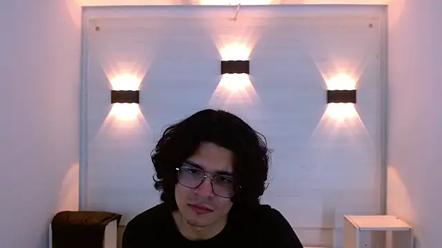 Aron_Wild Live XXX-Chat