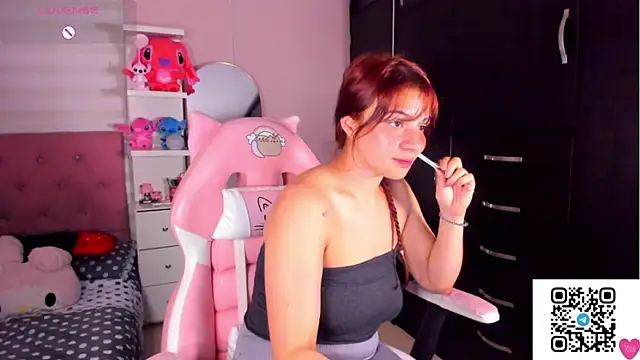 دردشة Vannessa__Shy الجنسية المباشرة