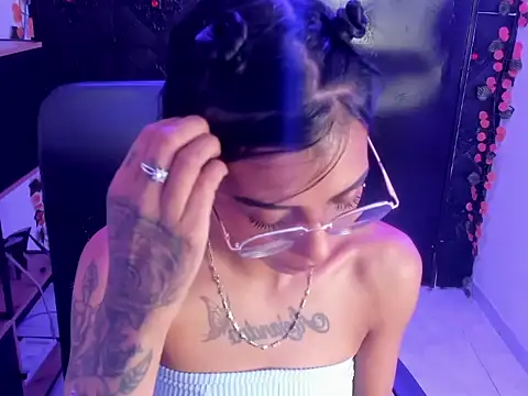 KarlaSlutSkinny__n Live XXX chat