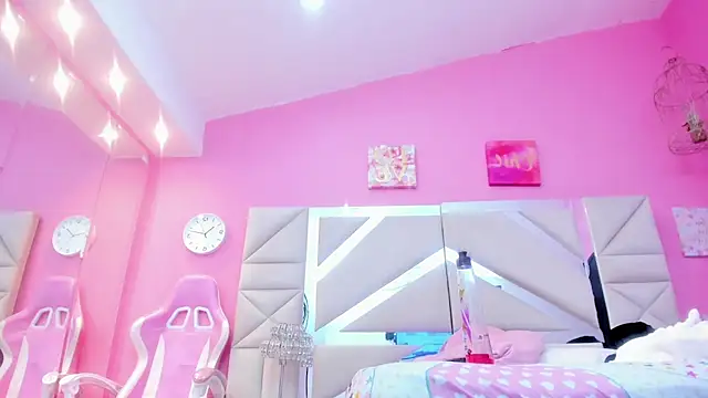 molly_madisson_'s Live XXX Chat