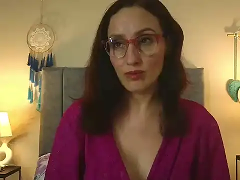 IberianMoonMK élő XXX-chatje