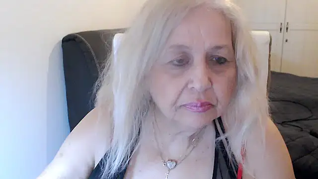 SusiLifeXXX élő XXX-chatje