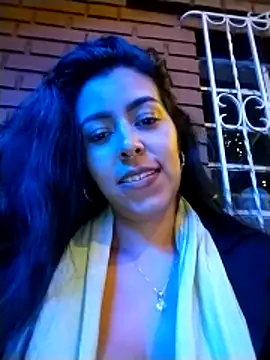 Luianna 现场XXX聊天