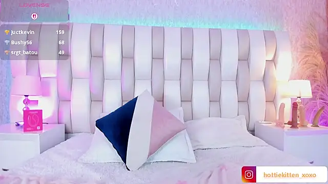 Viollet_xoxoのライブXXXチャット