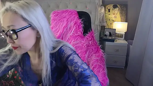 RoxalanaStarn Live XXX chat