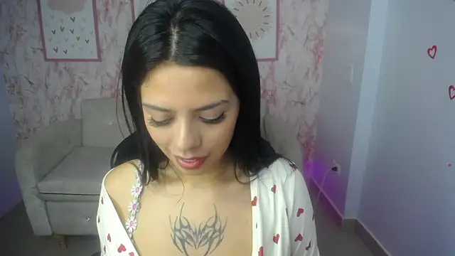 Chat +18 de Channel_Garcia_ch1 ao vivo