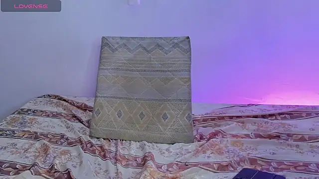 دردشة Nikki__uwu الجنسية المباشرة