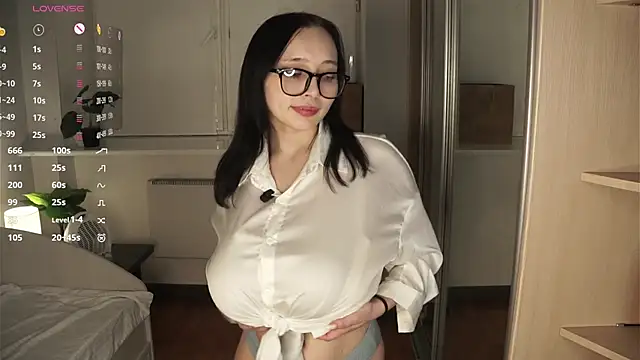 دردشة HannaHayles الجنسية المباشرة