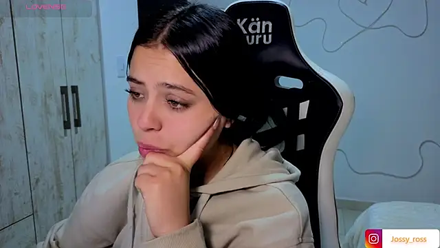 Victoryyy_'s Live XXX Chat