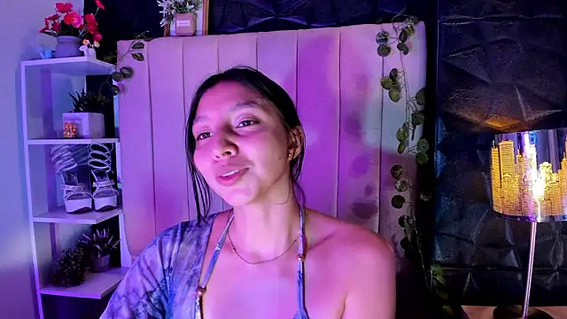 Chat XXX en directo de kendall_saenz