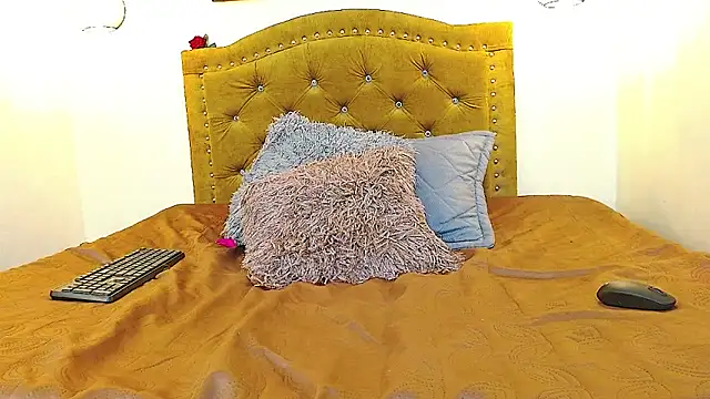 Shantal_Joness 即時 XXX 聊天