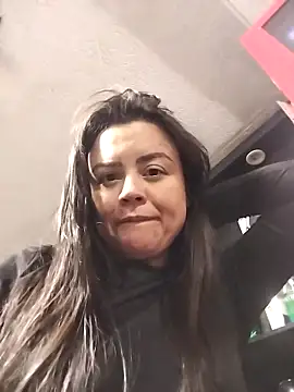 karlagiraldo198: απευθείας συνομιλία ΧΧΧ