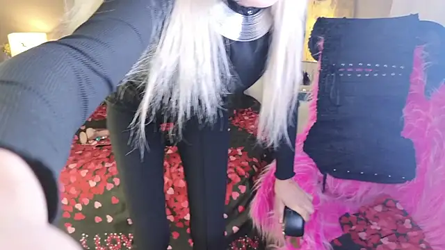 RoxalanaStar Chat XXX live