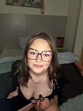 دردشة LaGazolina الجنسية المباشرة