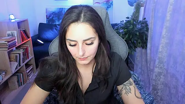 ValeriiMills 现场XXX聊天