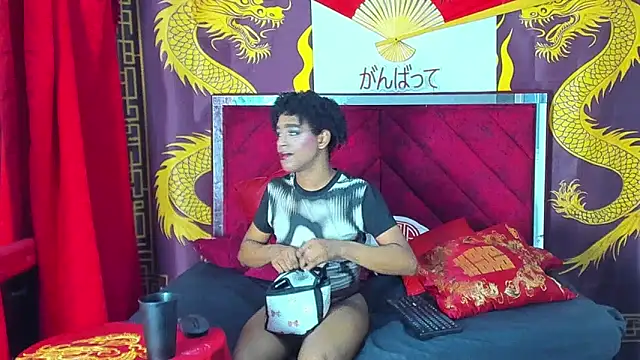 Latin-Queens Live XXX Chat