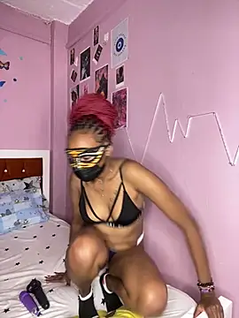 thakhiii3のライブXXXチャット