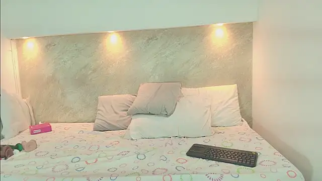 دردشة Emmy_lander1 الجنسية المباشرة