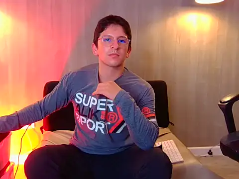 LiiamGrey 网络视讯表演