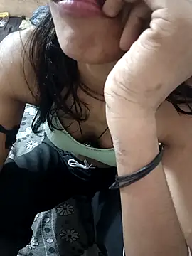 Show modela Hot_Lyla_baby na web-kameri