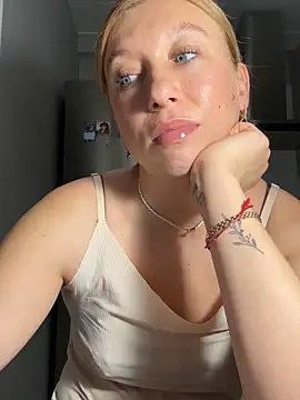 Kittie_Valentine Obrolan Langsung XXX