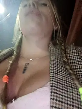 Cata_city1106: онлайн-секс-чат