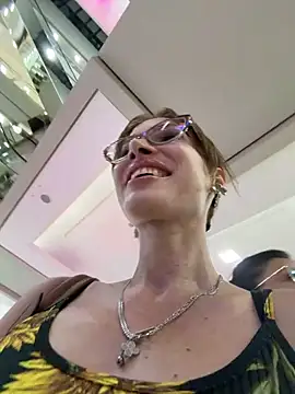 แชท XXX สดของ Irresistible24