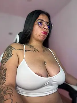 Devilsweet17 Live XXX-Chat