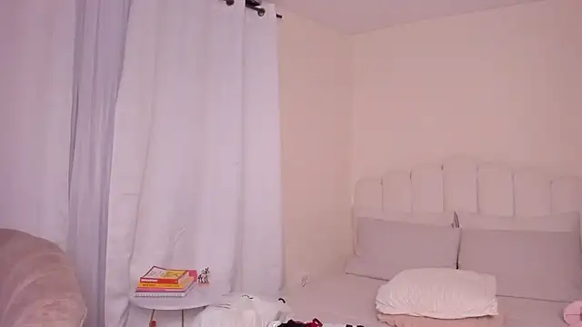 Chat XXX Live evely_coelloo