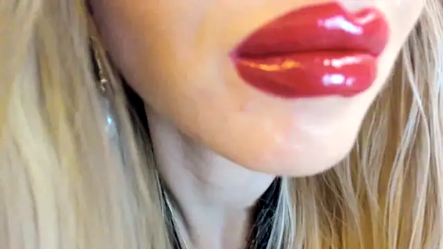 Živý XXX chat Politeeliza