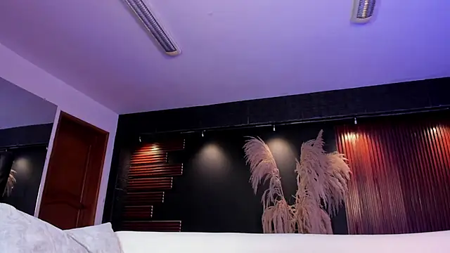 Saara_Corraless élő XXX-chatje