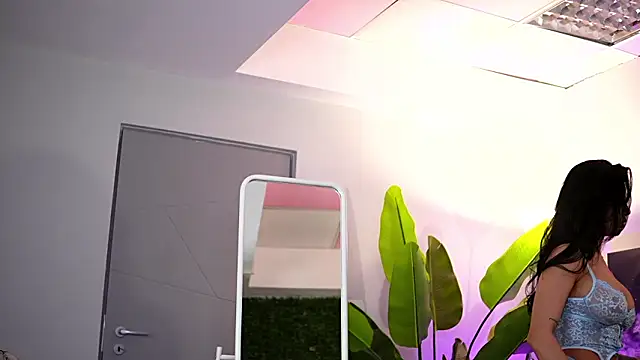 Ivy_Trix 现场XXX聊天