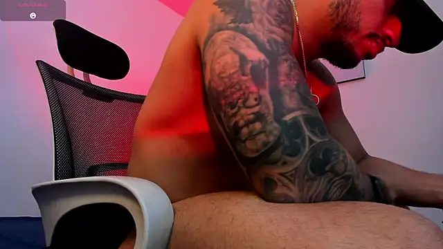 Pertunjukan Kamera Web LiamReigns_