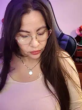 Chat XXX Live esmeralda_milf