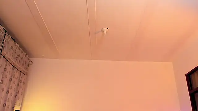 nonbinaryangel: онлайн-секс-чат