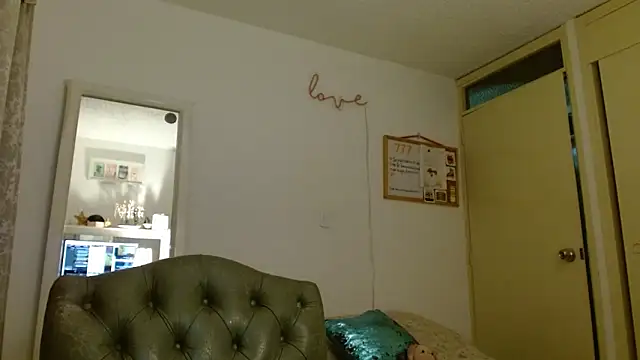 afroditadg26: απευθείας συνομιλία ΧΧΧ