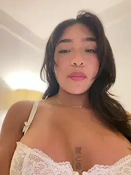 Chatroom XXX en direct de Bellafr