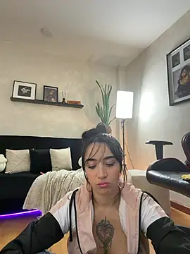 EmmyEvans1 라이브 XXX 채팅