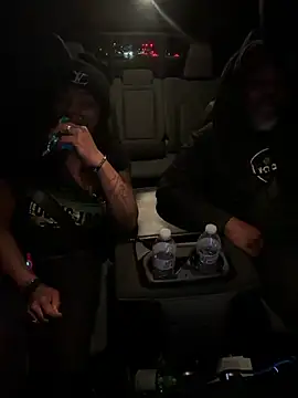 HaloRodeoLover2: διαδικτυακό σόου στην κάμερα