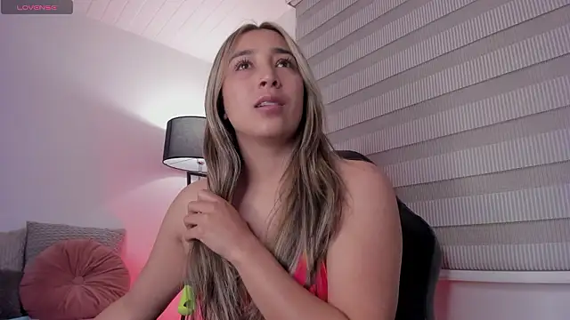 Chat +18 de vico_sweety ao vivo