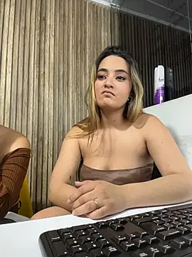 Antonella_Julieta's Live XXX Chat