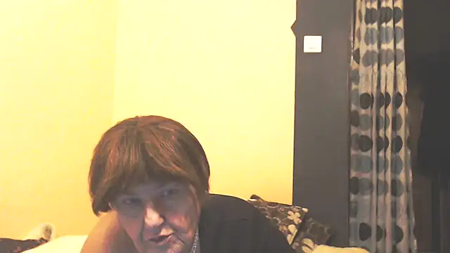 MioritaHard's Live XXX Chat