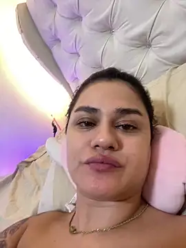 Pokazy przed kamerką – baby_boom777