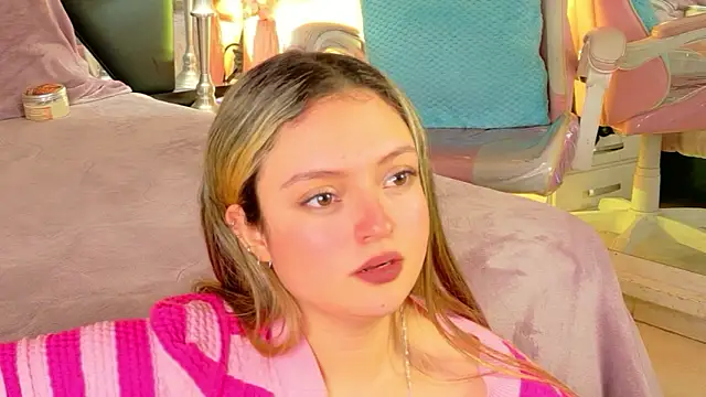 Giigii_Hadid_ Live XXX-chat