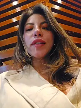 Karen_San_Miguel Pertunjukan Webcam