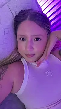 แชท XXX สดของ MiaPetit_