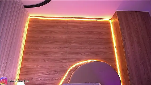 Онлайн чат XXX danna_berlin_