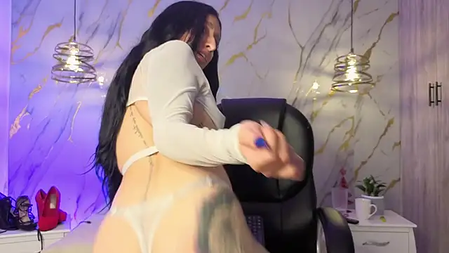 Scaarlettfoxn Live XXX chat