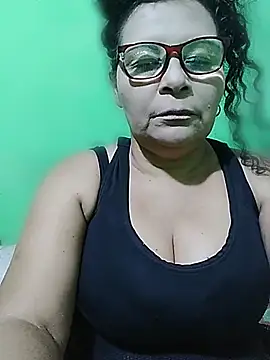 Amarantha25 live XXX chat